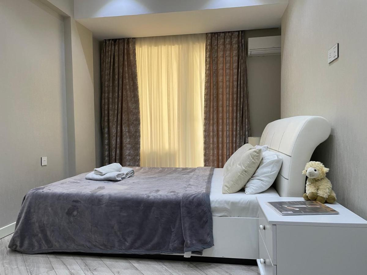 Luxe Azure Apartment Баку Екстер'єр фото